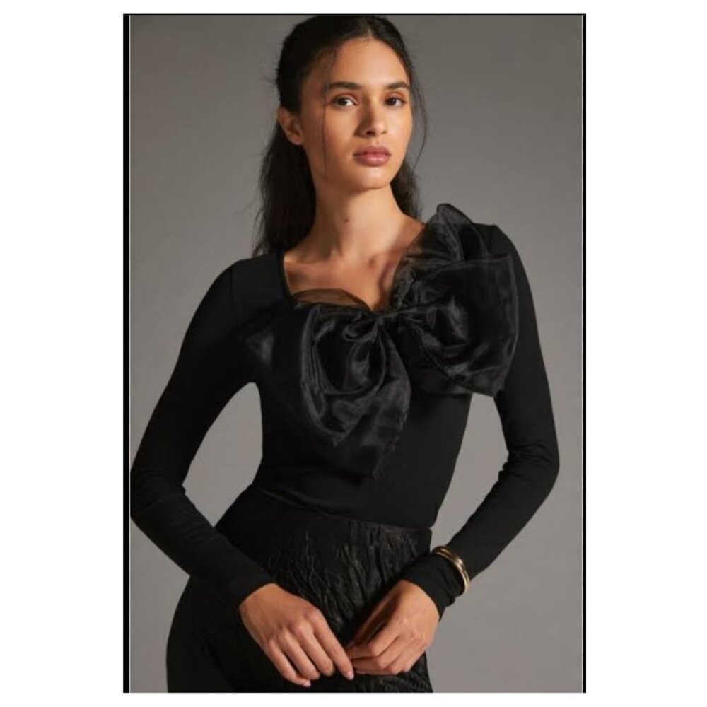 Sunday in Brooklyn Bow Top NWOT